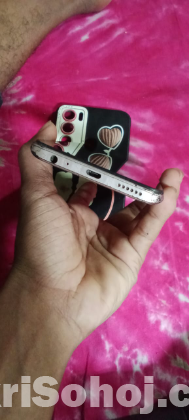infinix hot 12i....4/64